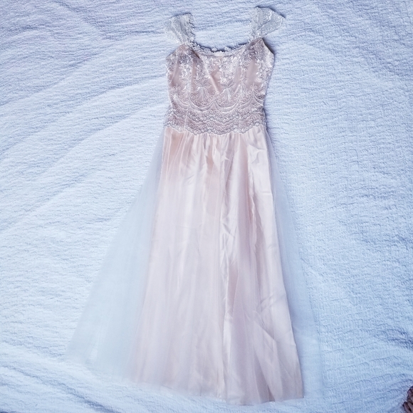jessica mcclintock bridesmaid dresses 00s Jessica McClintock Butter Champagne Dress - S main image 0